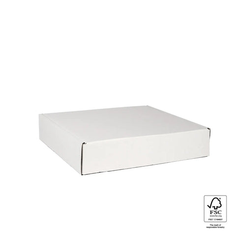 close white mailing box