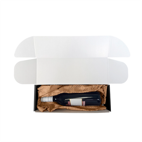 Image of a wine inside the black wine box